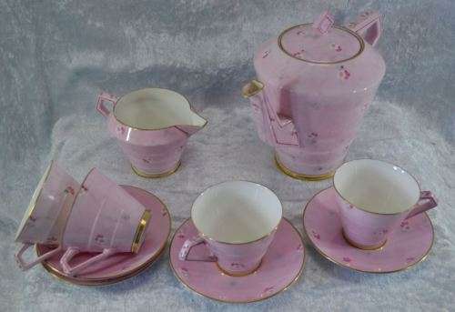 reserved Christiane PARAGON TEA SERVICE  'REPLICA OF ONE PRODUCED FOR H.M QUEEN MARY" - from SUEZYT
