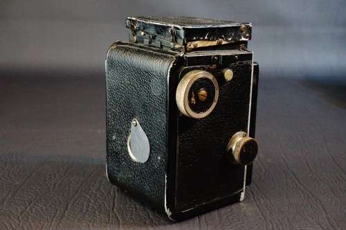 Rolleiflex 6x6 TLR 120 Medium Format Film Camera **Spares/Repair or Display**