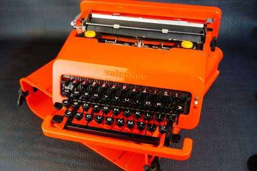 Olivetti Valentine Portable Red Typewriter with Carry Case by Ettore Sottsas **Excellent Condition**