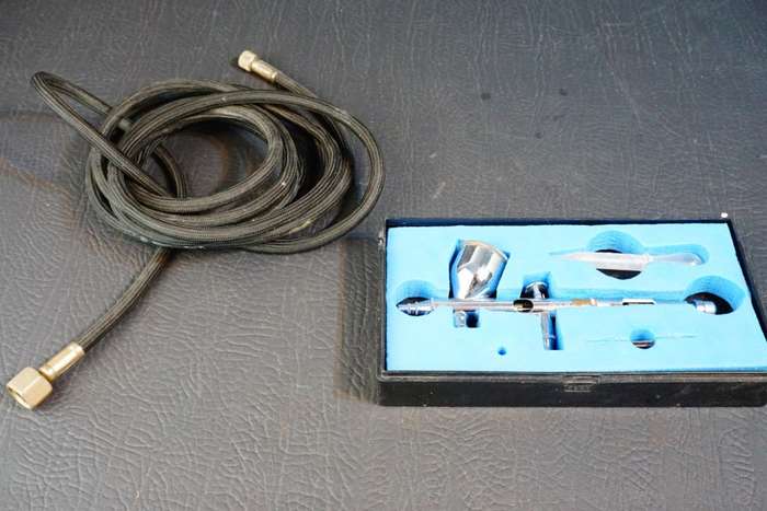 Air Craft Compressor For Airbrushing 1 Cylinder With Regulator & Filter As18-2 **Great Condition**