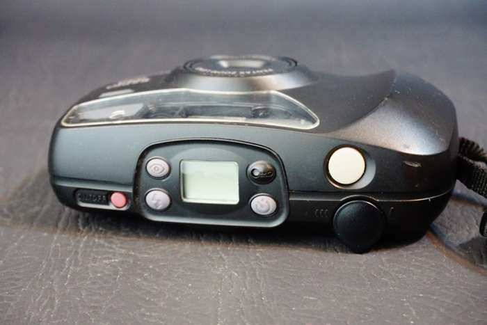 Pentax Espio 738 35mm Film Point & Shoot Camera with 38-70mm Zoom Lens  **Great Condition**