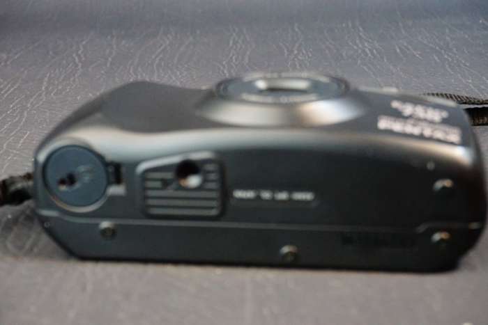 Pentax Espio 738 35mm Film Point & Shoot Camera with 38-70mm Zoom Lens  **Great Condition**