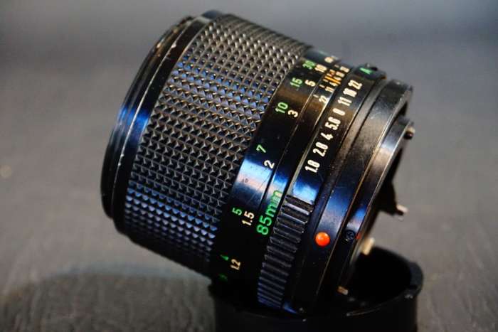 Canon FD 85mm F1.8 Lens in Canon Fd Mount **Good Condition**
