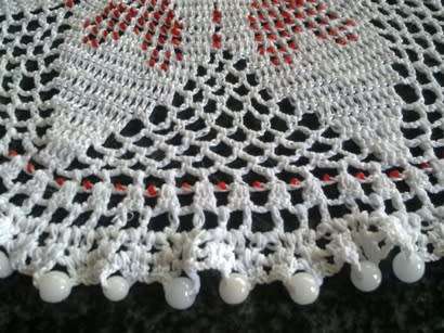Lovely vintage crochet glass beaded doilie 25cm