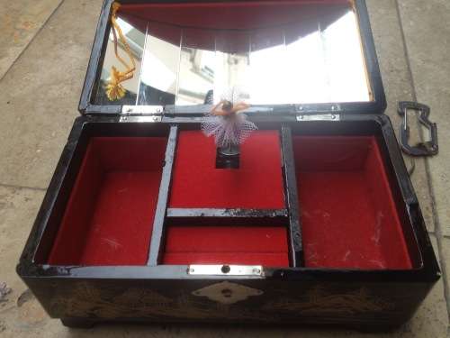 vintage Japanese music jewelry box , mother of pearl , needs a service