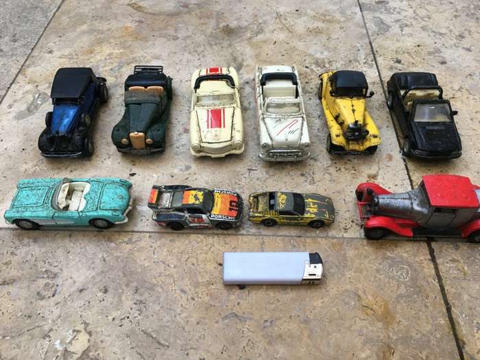 old lot of 10 diecast cars tlc