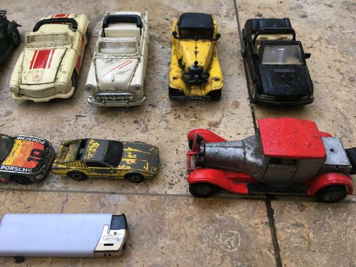 old lot of 10 diecast cars tlc