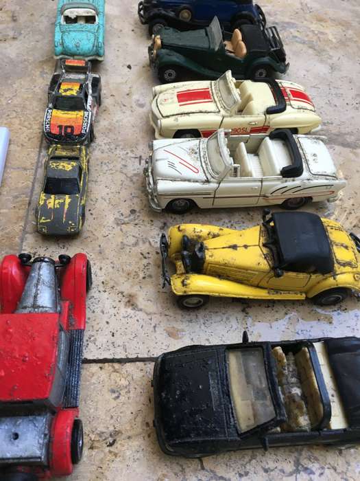 old lot of 10 diecast cars tlc