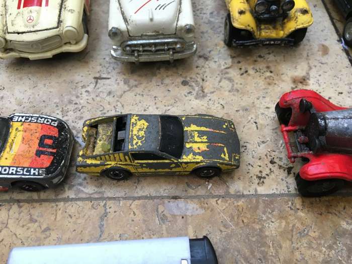 old lot of 10 diecast cars tlc