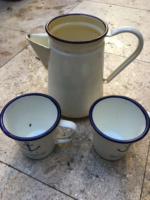 vintage enamel coffee pot with 2 enamel maritime cups