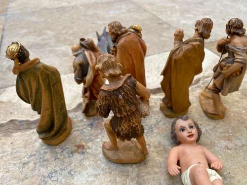 vintage nativity set ANRI  6 figures figurines , porcelain Jesus and pvc horse