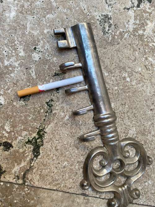 key holder key shape non magnetic metal wall mount