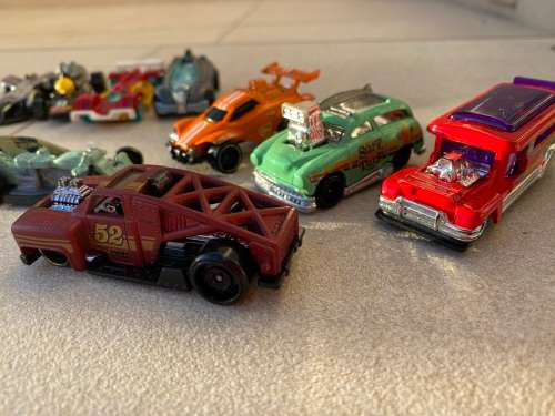 hot wheels lot of 9 die cast cars 2016 2018