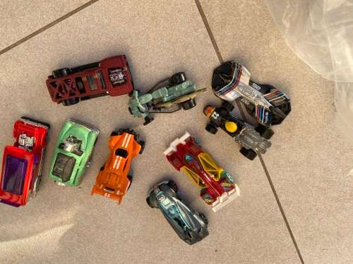 hot wheels lot of 9 die cast cars 2016 2018