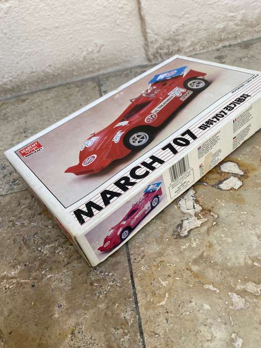 Vintage academy Minicraft 1527 March 707 motorized  1/24 scale