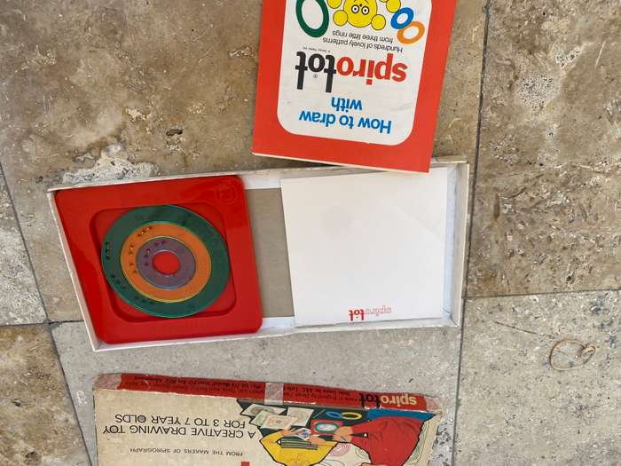 Vintage Spirograph spirotot Denys fisher complete