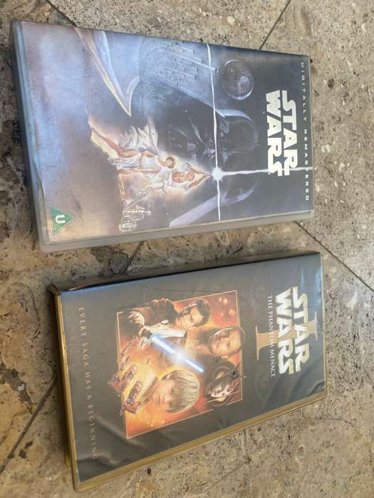 Star Wars the phantom menace and Star Wars remastered vhs pair