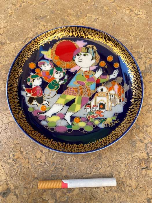ROSENTHAL WALL PLATE DESIGNED BY BJORN WIINBLAD  Aladdin