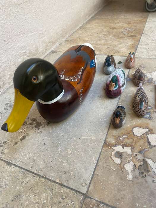 Vintage wooden mallard duck hand painted with 6 ducklings decor duck family