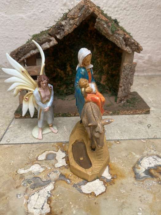 Fontanini religious flight to safety nativity figure no 460 with Schleich angel figure pvc wood barn