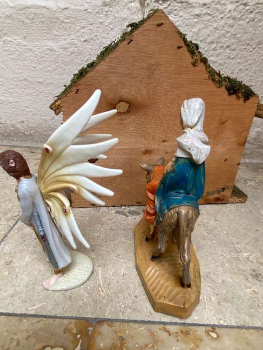 Fontanini religious flight to safety nativity figure no 460 with Schleich angel figure pvc wood barn