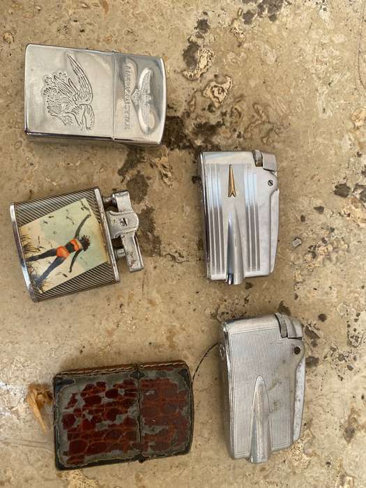 Vintage lighter lot of 5 including pair of Ronson lighters