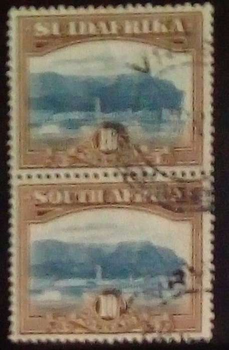 S. Africa 1930, 10/, perf 14x13.5, vertical pair, used