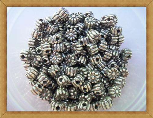 Nickle Acrylic Flower Spacers(6mm) - pack of 20