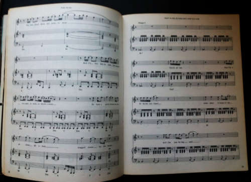 Pink Floyd Animals book with lyrics, chords, sheet music and photos - 1977 very rare edition