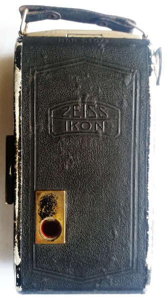 ZEISS IKON folding camera model Bob 510/2 Nettar-Anastigmat Lens 1:7.7 F10.5 cm circa 1934