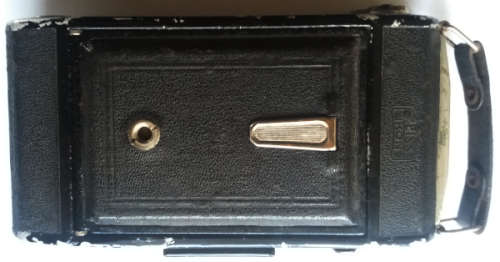 ZEISS IKON folding camera model Bob 510/2 Nettar-Anastigmat Lens 1:7.7 F10.5 cm circa 1934