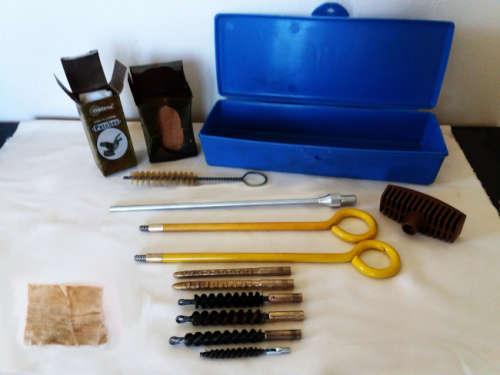 Parker Hale .32 cal pistol / revolver pull through gun cleaning kit - Vintage 1979