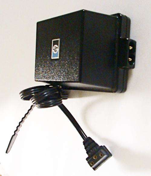 HEWLETT - PACKARD Vintage 82011A Battery Charger AC Adaptor circa 1980`s