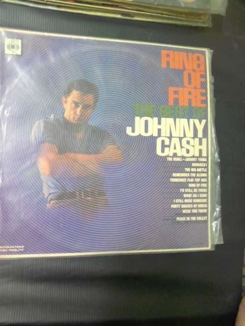 JOHNNY CASH ring of fire THE BEST OF LP/VINYL - SUPER MINT CLEAN CONDITION