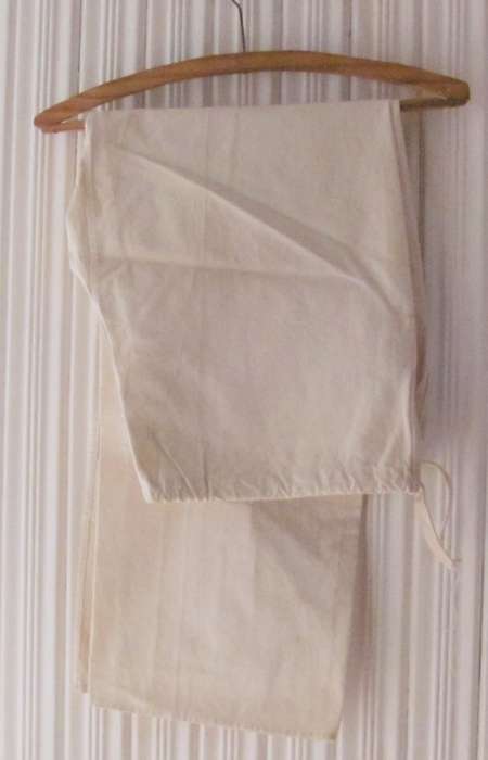1974/75 - KARATE GI / Uniform / Suit with Original Badges and Belt