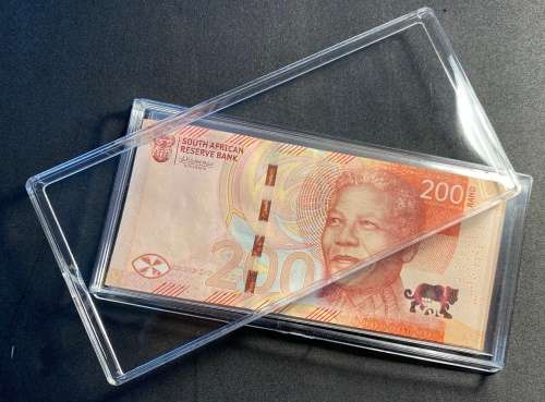 157mm x 71mm ,Banknote Clear Box. Fit 200 Rand Banknote