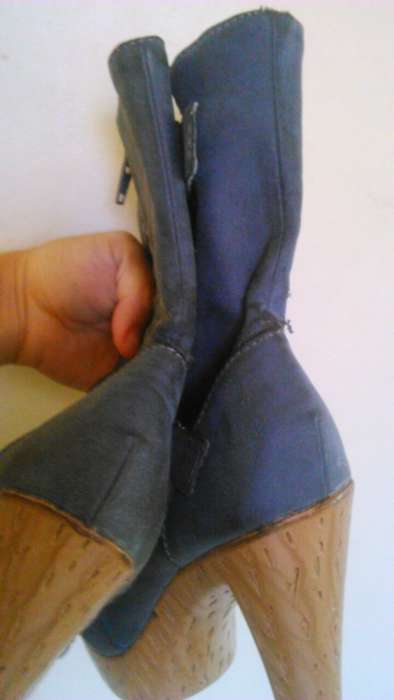 Ladies boots