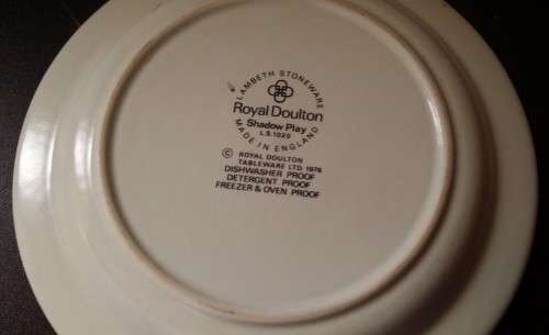 Royal  Doulton  Side  PLATE 16 CM