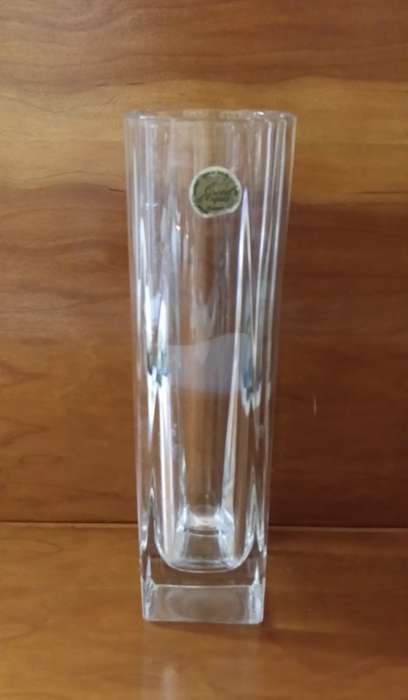 GLASS :  CRISTAL D`ARQUES VASE 24 X 6.5 CM