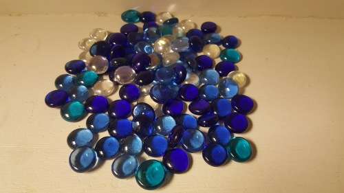 lot of hundred flat glass decor marbles