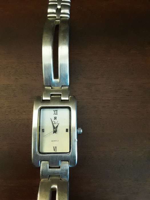Watches -   Ladies Watch in working condition