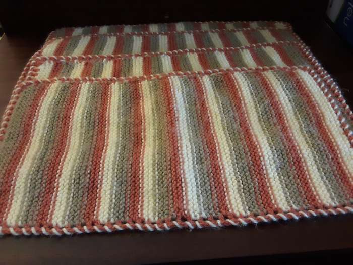 Set OF 4 Knitted table / tray cloths 43 x 23 cm