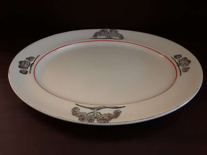 Victorian Johnson Bros England Serving Oval Platter 30 x 24 cm