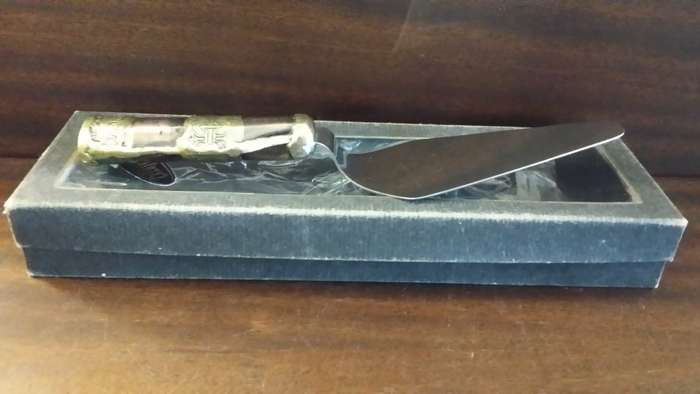 Creative Copper Cake Lifter