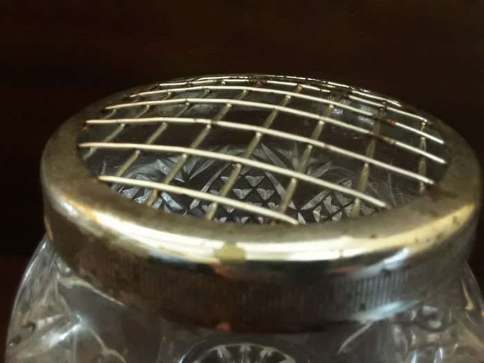 Crystal Cut Glass Vase 11cm x 14cm