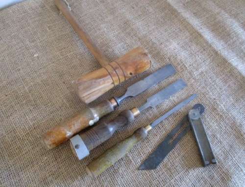 We Are Real Vintage.... 3x Carpenters Chisels  1x Wooden Mallet  1x Carpenters Square