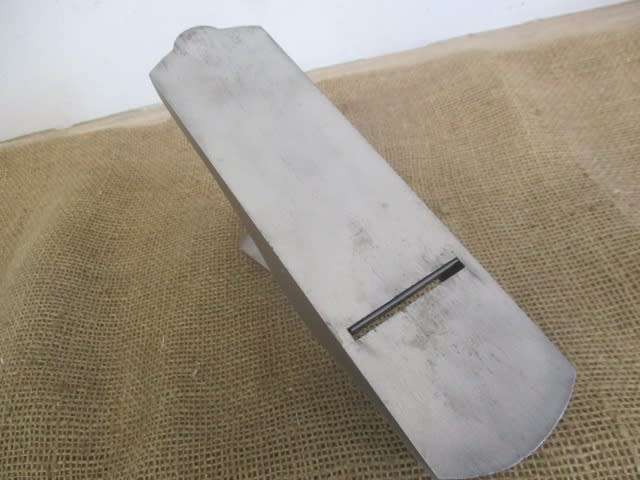 A Real Old Stalwart....This Neat Vintage Stanley Bailey No 4 Hand Plane        Made In England
