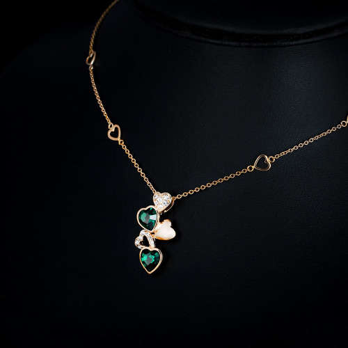 GLAMOUR WEAR~ 1.14ct Green & White CZ Ladies Necklace 18krgp