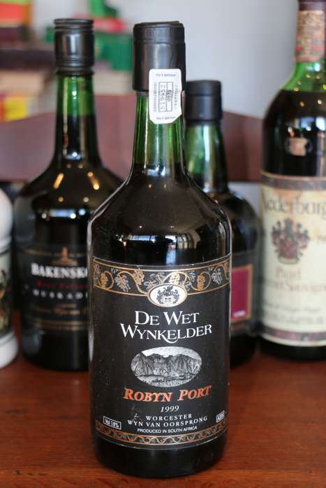 1999 De Wet Wynkelder Robyn Port