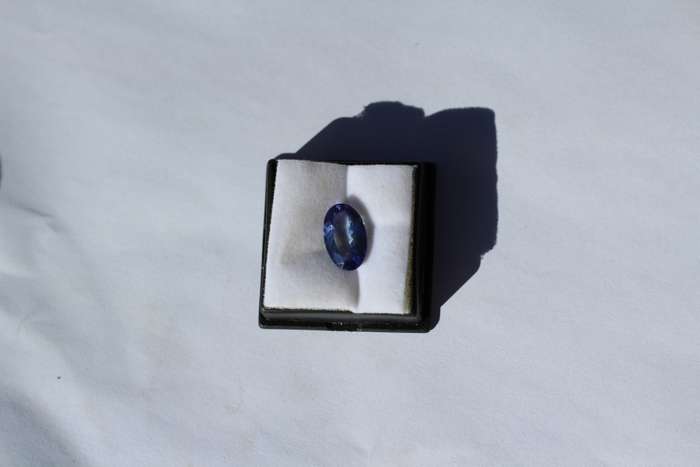 5.77 Carat Brilliant Cut Oval Tanzanite